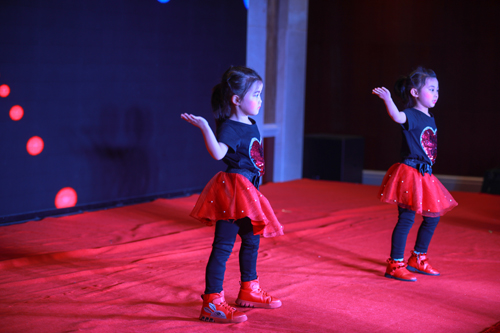 1551754300991296.jpg 大禹漢光2018年“同心同行,共創(chuàng)未來”主題年會(huì)圓滿成功