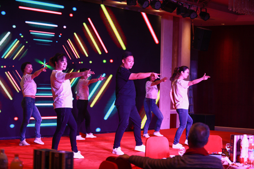 1551754513107412.jpg 大禹漢光2018年“同心同行,共創(chuàng)未來”主題年會(huì)圓滿成功