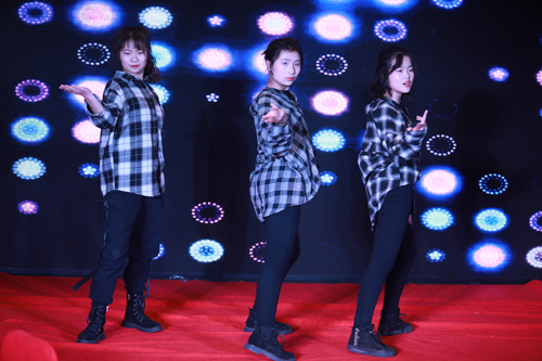 1551754900594613.jpg 大禹漢光2018年“同心同行,共創(chuàng)未來”主題年會(huì)圓滿成功